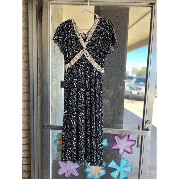 90s Liz Claiborne Rayon Day Dress: Navy Shoe Print, Size 6 - Picture 1 of 4